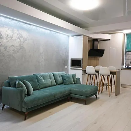 Apartment 716 Hf