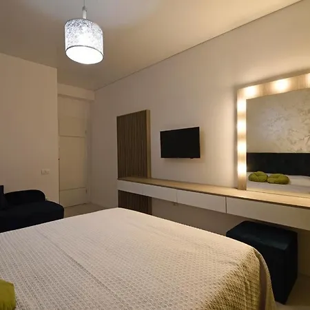 Apartment 716 Hf